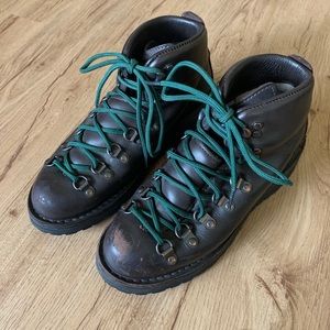 Danner Women’s Mountain Light Boot